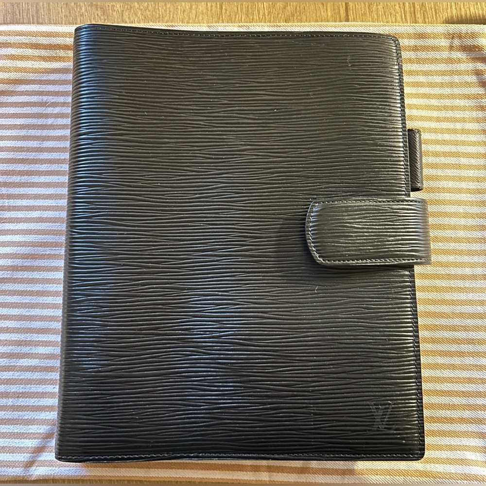🌸sale🌸Louis Vuitton Epi Black Agenda GM with new 2026 refill